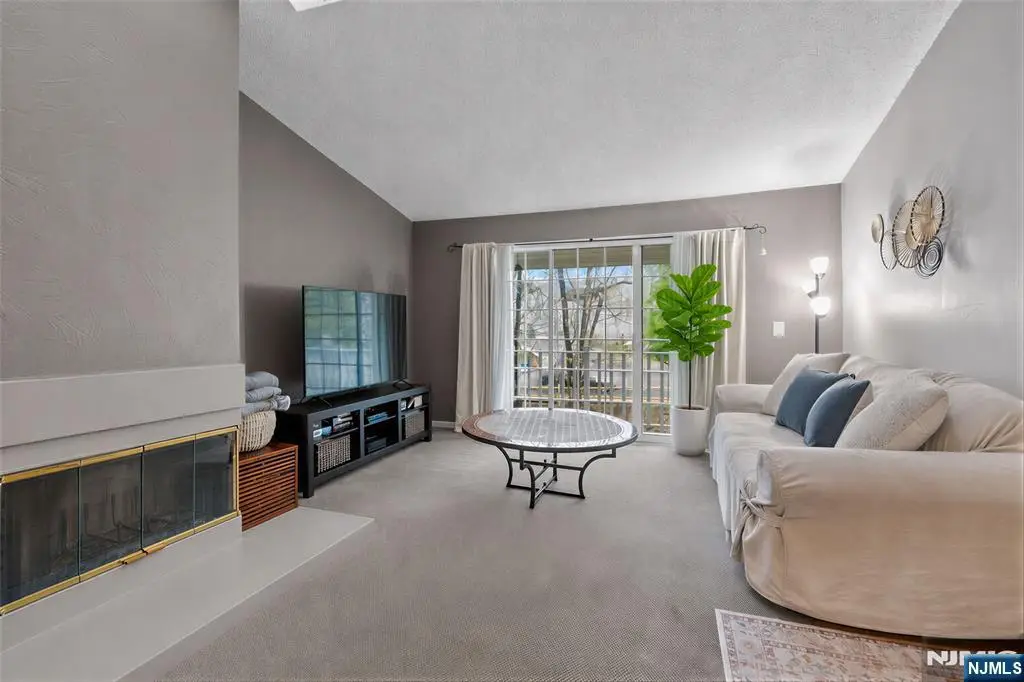 972 Juniper Way, Mahwah, NJ 07430 - #1