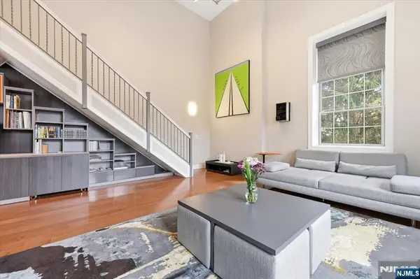 1201 Rio Vista Drive, Mahwah, NJ 07430