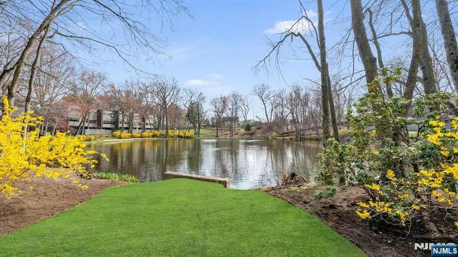 207 Pond Terrace 4D, Township Of Washington, NJ 07676 - #3