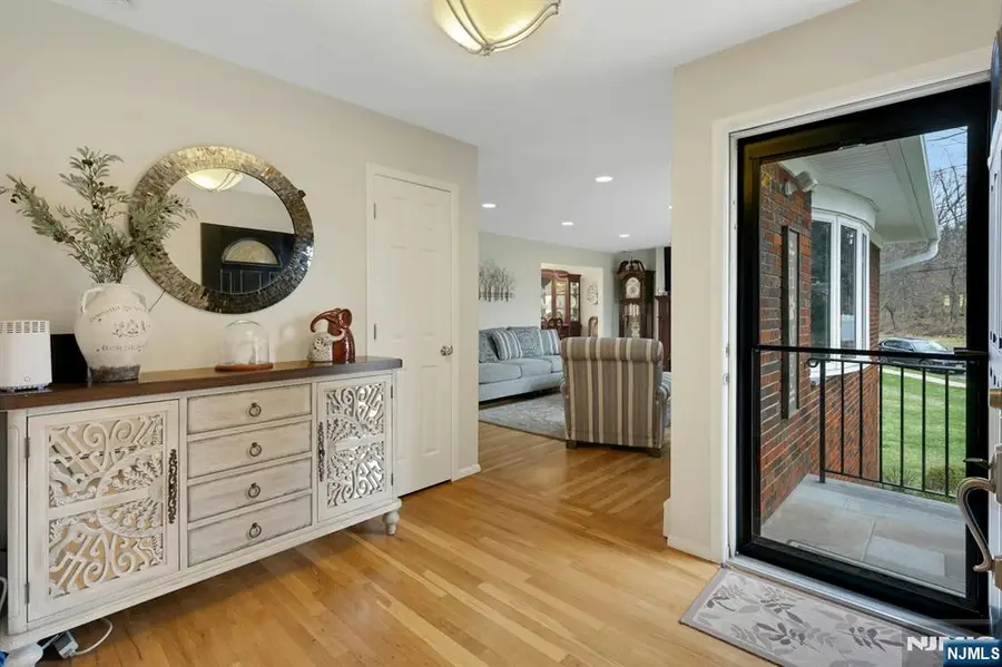 27 Howland Circle, Caldwell, NJ 07006 - #3