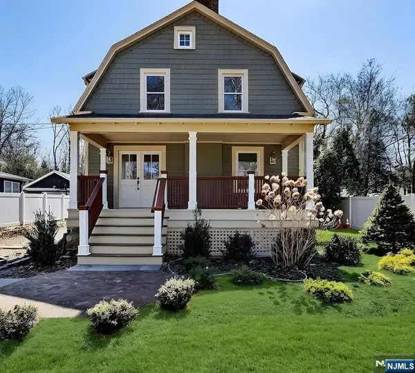 34 Buttonwood Road, Essex Fells, NJ 07021