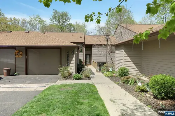 257 Mountain View Drive, Mahwah, NJ 07430