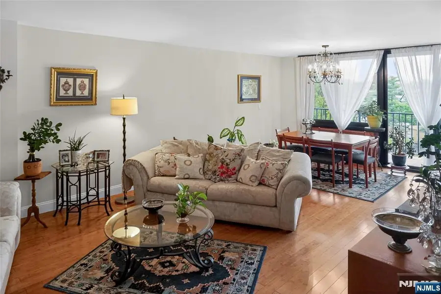 200 Winston Drive 317, Cliffside Park, NJ 07010 - #3