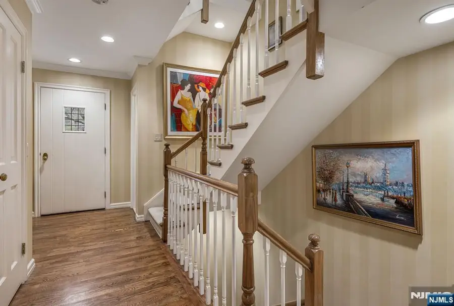 38 Sherwood Downs, Park Ridge, NJ 07656 - #3