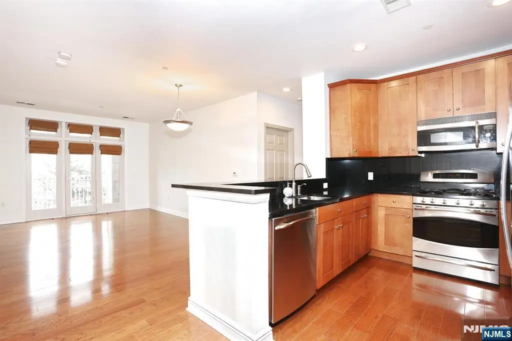 7400 River Road 228, North Bergen, NJ 07047 - #1