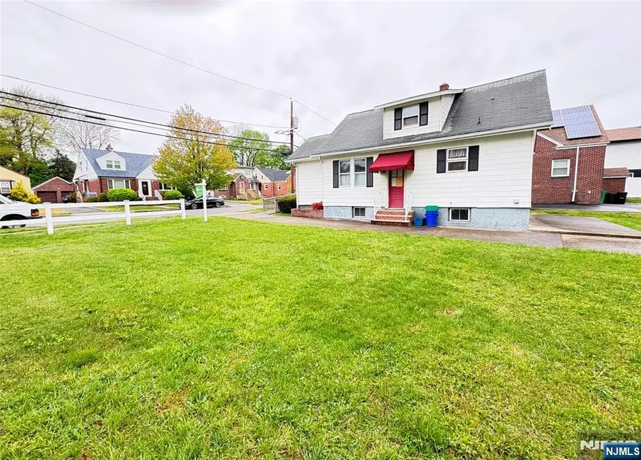 525 Forest Avenue, Lyndhurst, NJ 07071 - #2