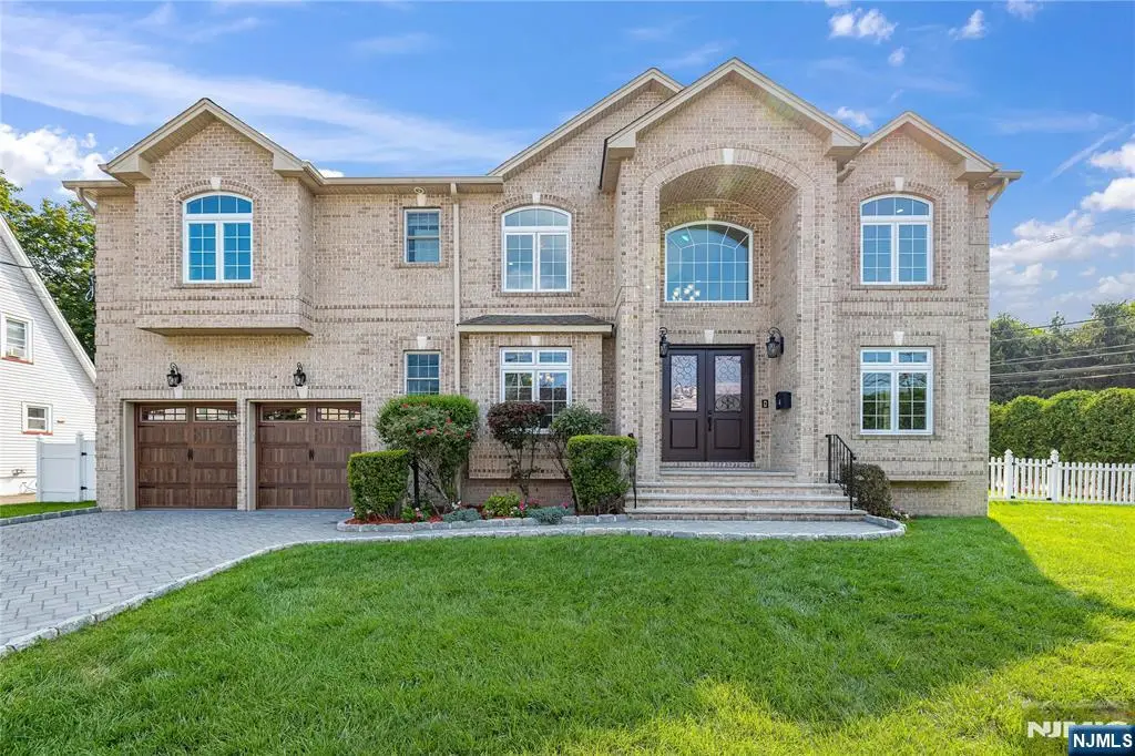 4 Holland Avenue, Demarest, NJ 07627 - #1