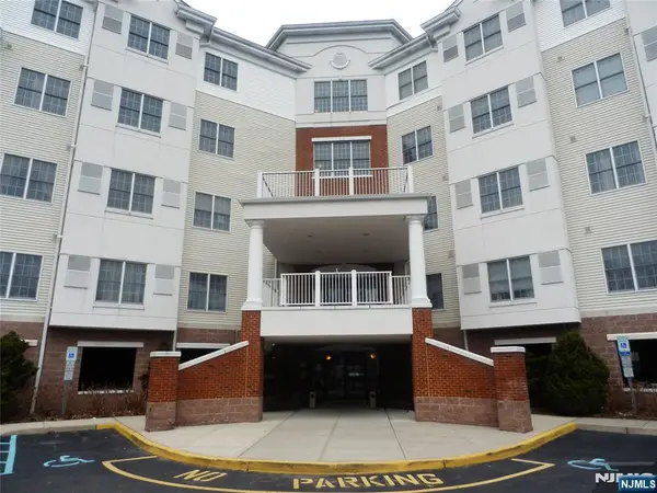 189 Forest Avenue 307, Paramus, NJ 07652