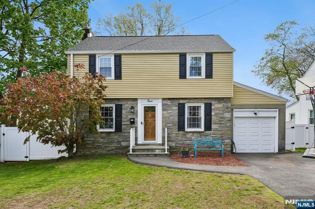 4 Greenwood Avenue, West Orange, NJ 07052 - #1