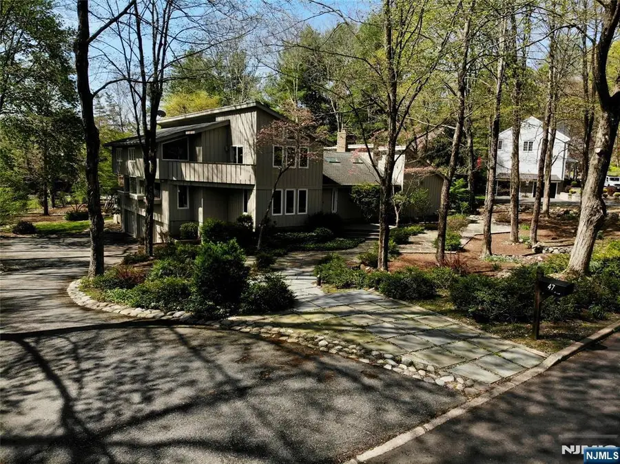 47 Hopper Farm Road, Upper Saddle River, NJ 07458 - #3