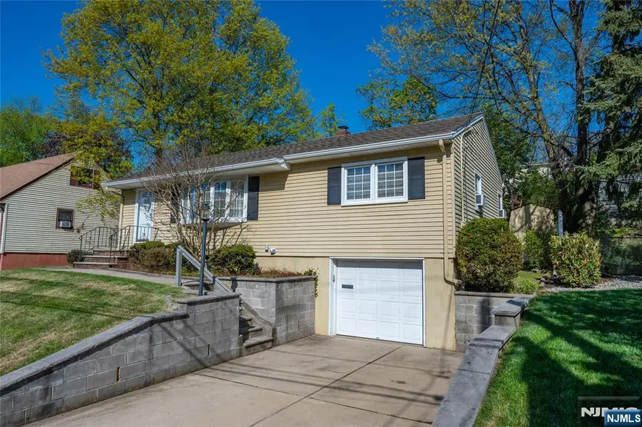 60 Sutton Avenue, Totowa, NJ 07512 - #3