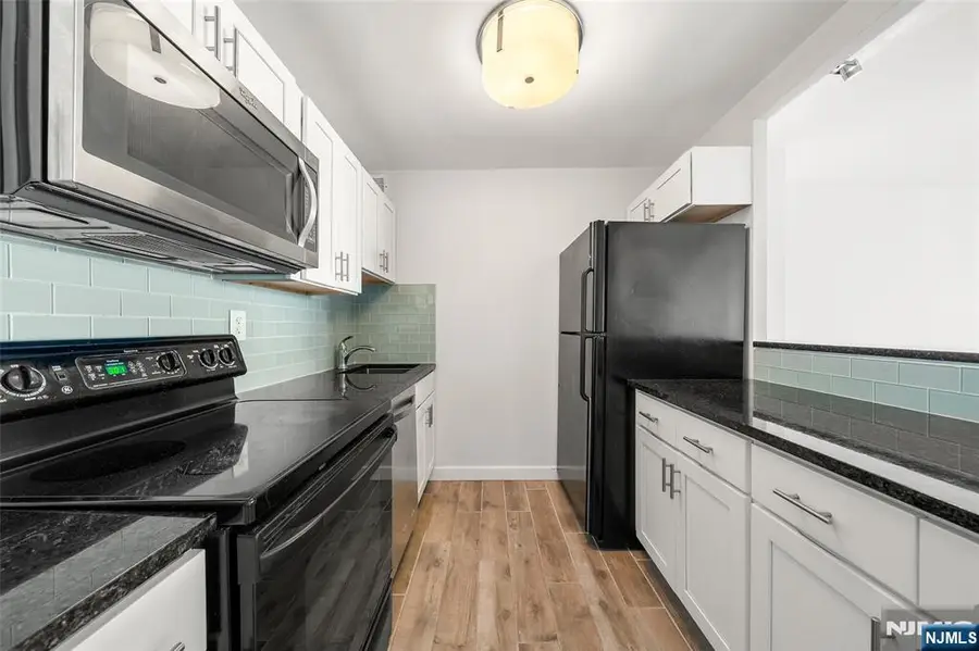 770 Anderson Avenue 22F, Cliffside Park, NJ 07010 - #3