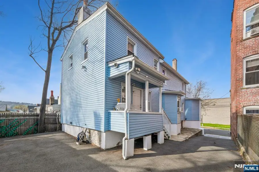 416 Frankfort Street, Orange, NJ 07050 - #3