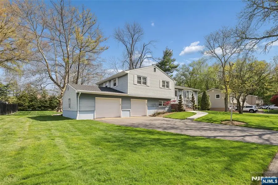 35 Robin Road, Wayne, NJ 07470 - #3