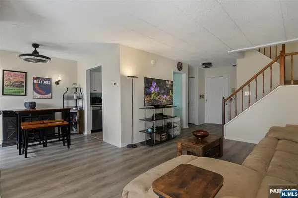 50 Iron Forge Square, Pompton Lakes, NJ 07442