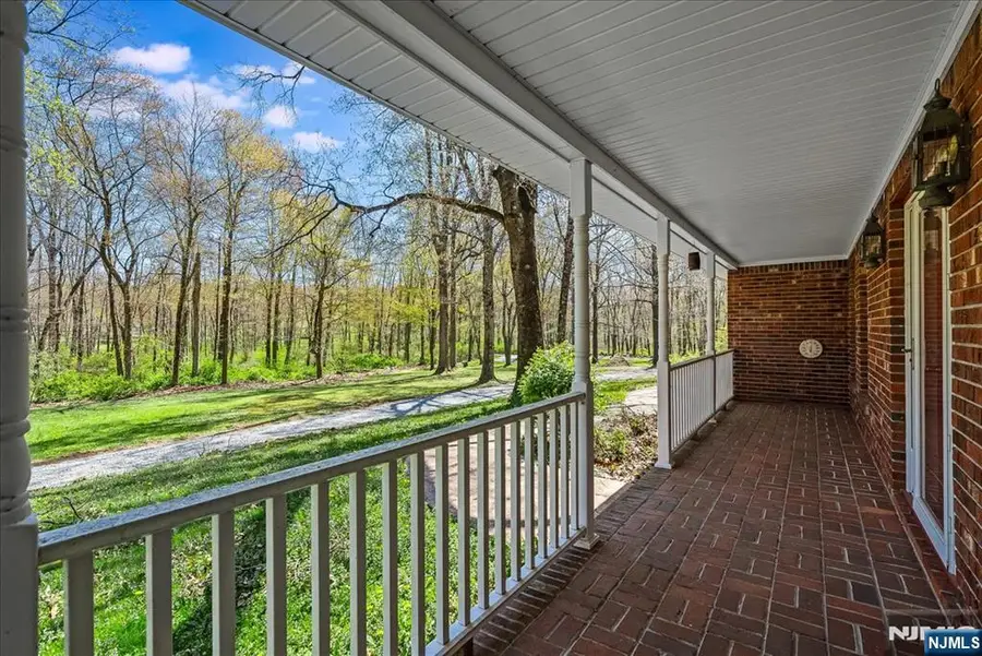 6 Fleming Court, Washington, NJ 07853 - #3