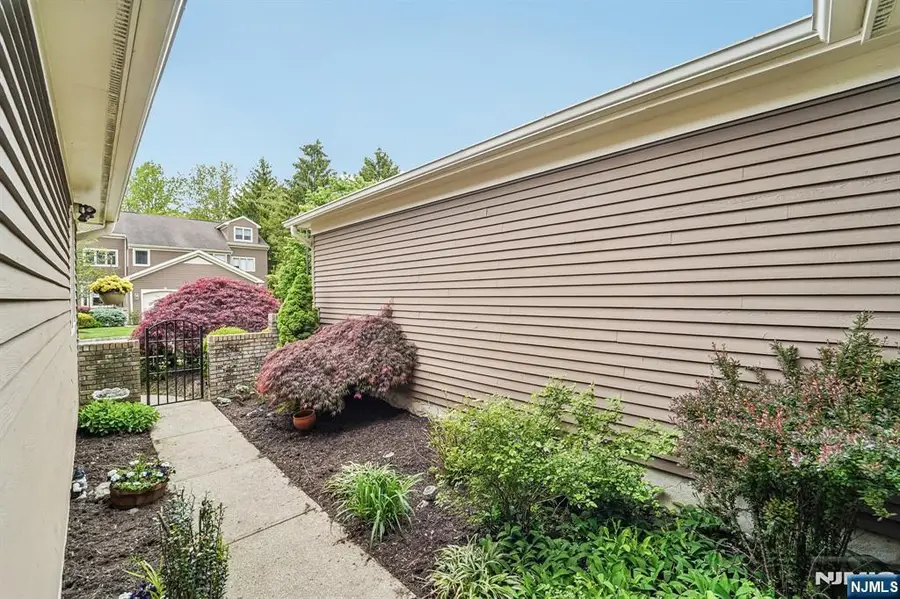 224 Westervelt Lane, Mahwah, NJ 07430 - #3