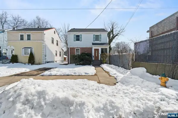 326-328 Eastern Parkway, Newark, NJ 07106