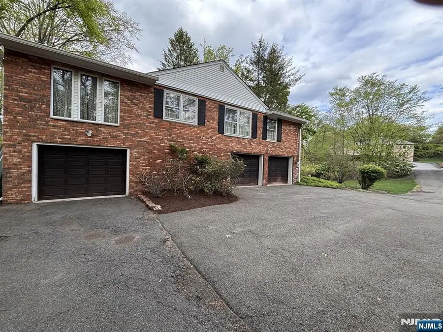 1138 High Mountain Road, Franklin Lakes, NJ 07417 - #3