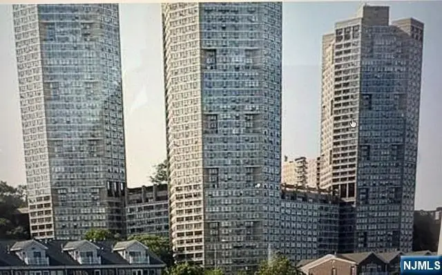 7000 JFK Blvd E 48G, Guttenberg, NJ 07093 - #1