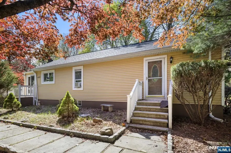 10 Old Stone Church Road, Upper Saddle River, NJ 07458 - #2