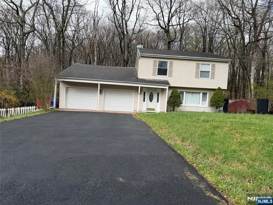 22 Karen Road, Vernon, NJ 07422 - #2