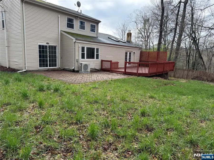 22 Karen Road, Vernon, NJ 07422 - #3