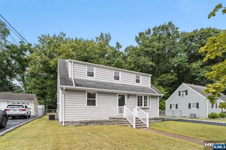 18 Farmingdale Avenue, Bloomfield, NJ 07003 - #2