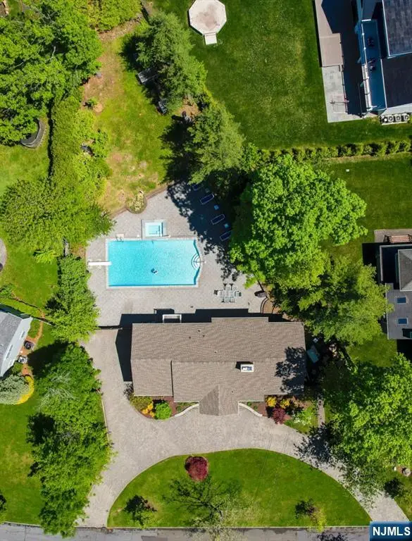 36 Thackeray Drive, Short Hills, NJ 07078 - #1