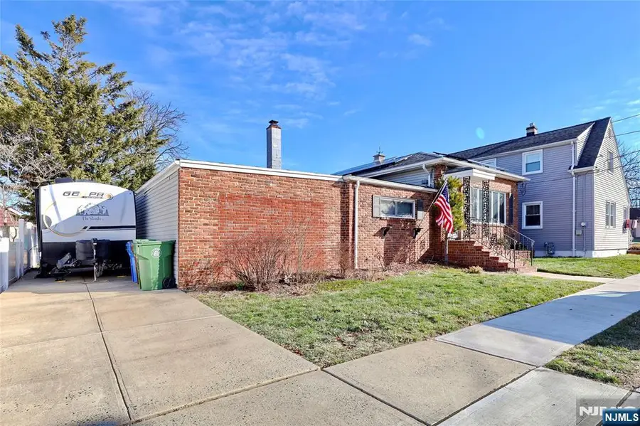 933 McCandless Place, Linden, NJ 07036 - #2