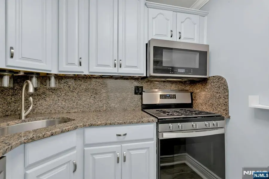 2000 Linwood Avenue 4P, Fort Lee, NJ 07024 - #3