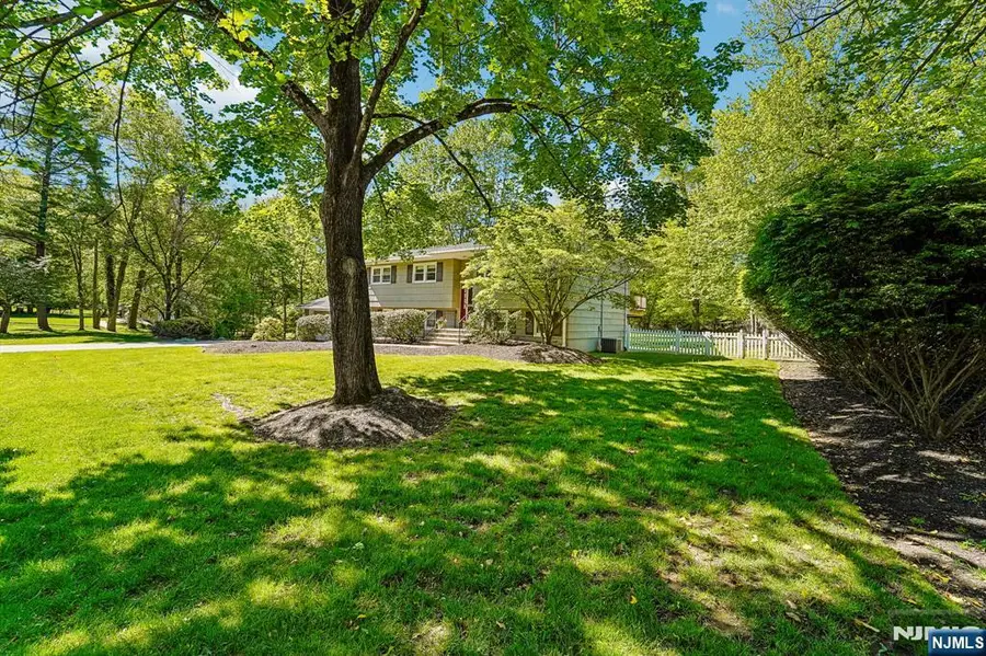 44 Brookwood Drive, Mahwah, NJ 07430 - #3
