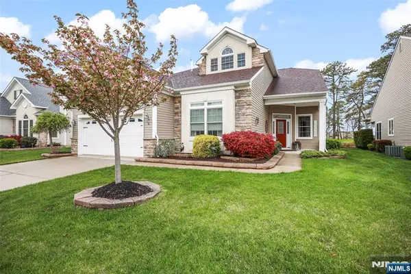 10 Harvey Cedar Way, Ocean, NJ 08758