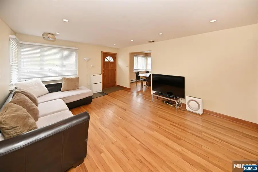 2147 Mackay Avenue, Fort Lee, NJ 07024 - #3