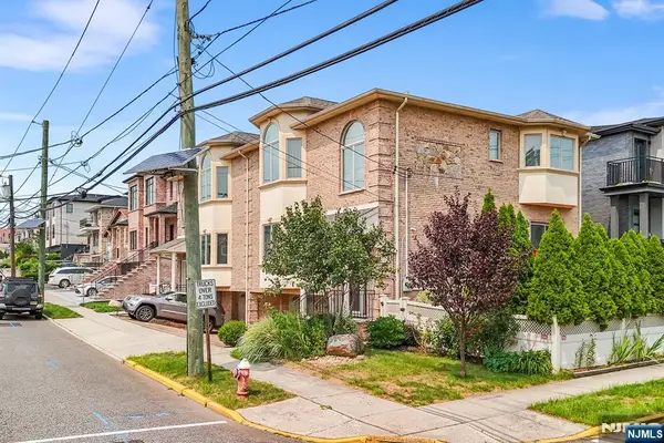 231B E Harriet Avenue 231B, Palisades Park, NJ 07650