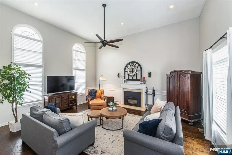 5 Crestview Lane, Sparta, NJ 07871 - #3