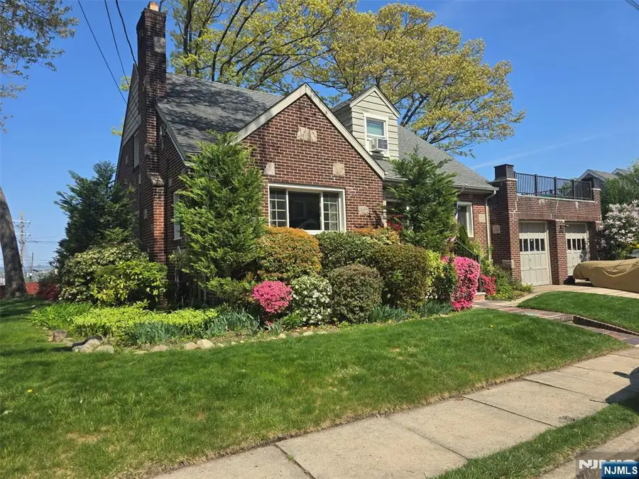 585 Monroe Place, Ridgefield, NJ 07657 - #3