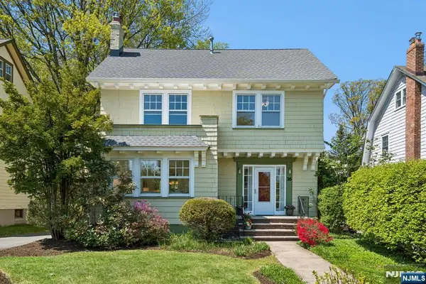 16 Duryea Road, Montclair, NJ 07043