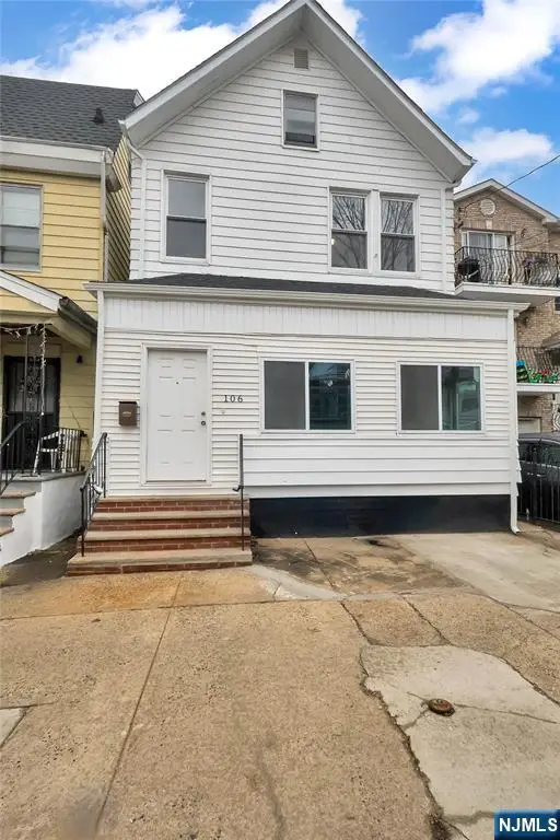 106 11th Street, Newark, NJ 07107
