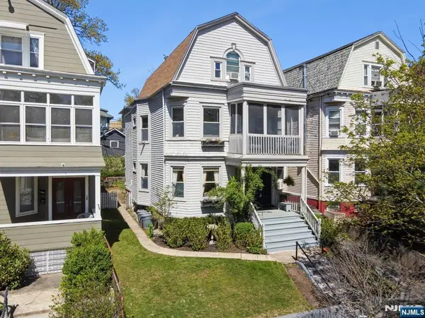 194 Hillside Avenue, Glen Ridge, NJ 07028