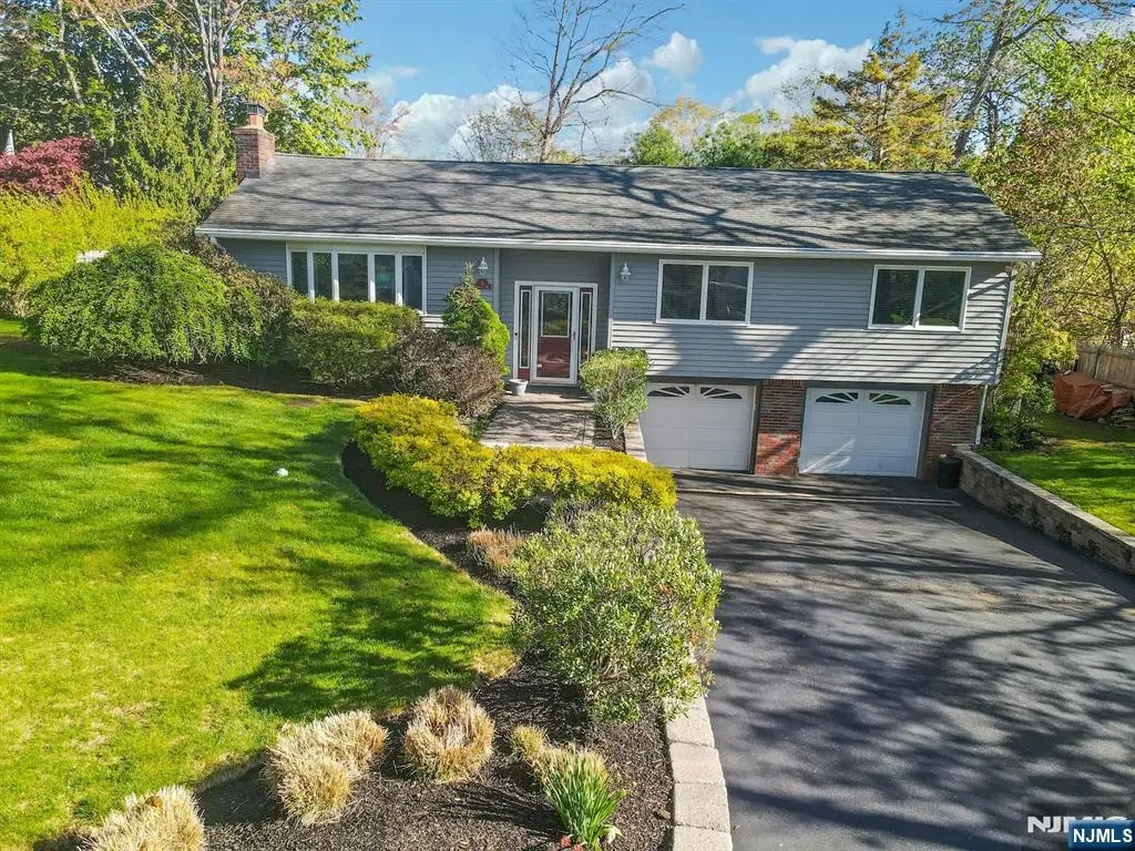 5 Seminole Way, West Milford, NJ 07480 - #1