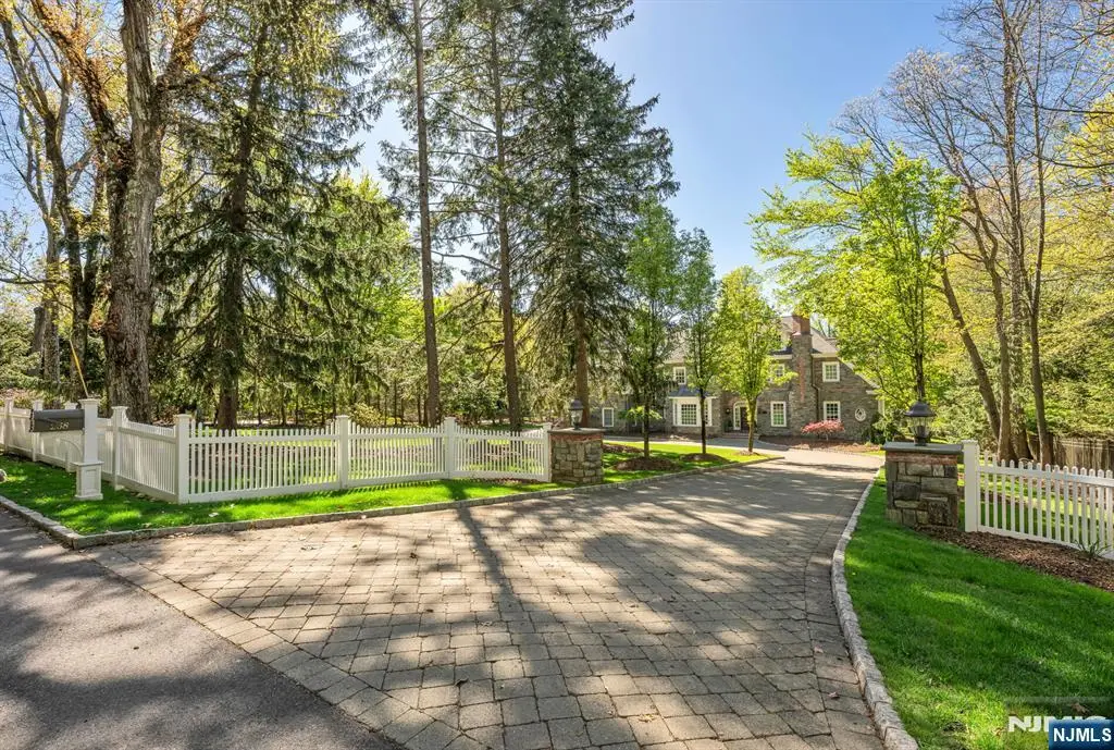 268 Woodside Avenue, Franklin Lakes, NJ 07417 - #1