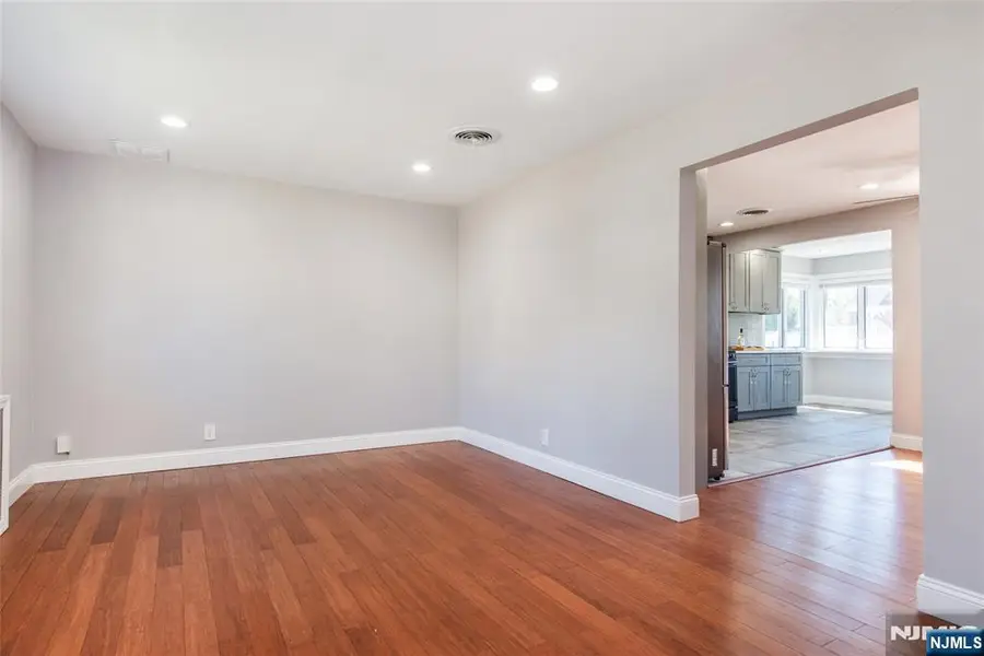 40 Winslow Terrace, Fair Lawn, NJ 07410 - #3