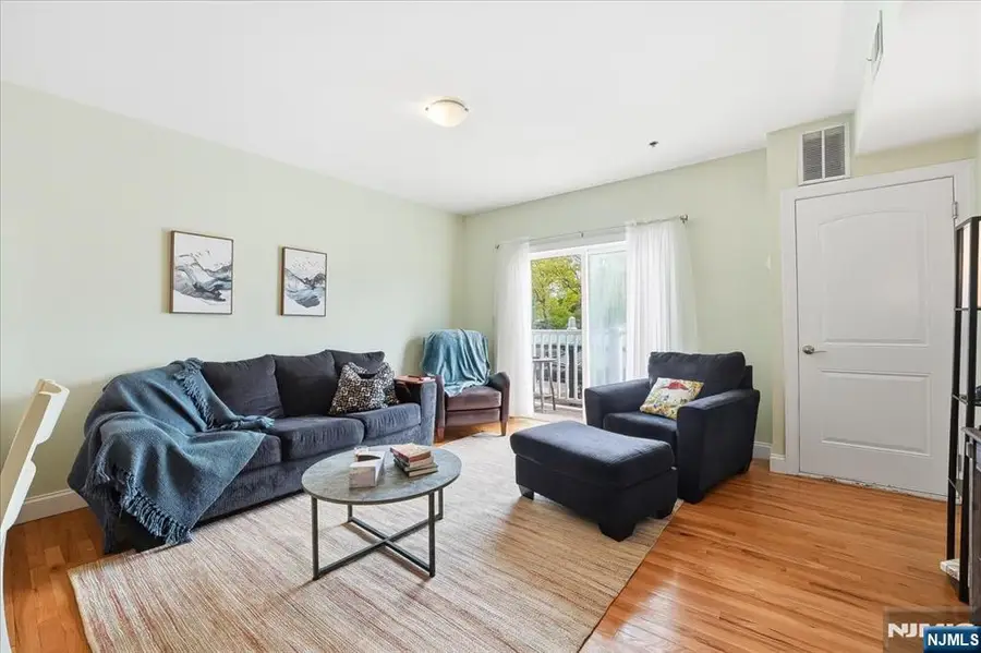 902 N 5th Street 207, Newark, NJ 07107 - #2
