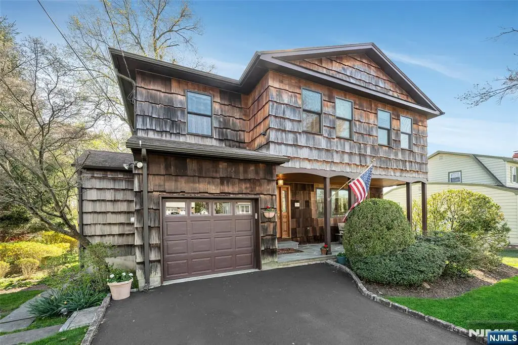 10 Woodmere Road, Caldwell, NJ 07006 - #1