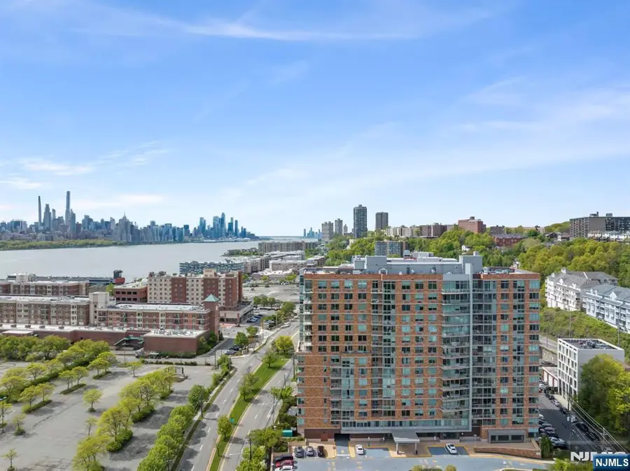 310 Hudson Park 310, Edgewater, NJ 07020 - #2
