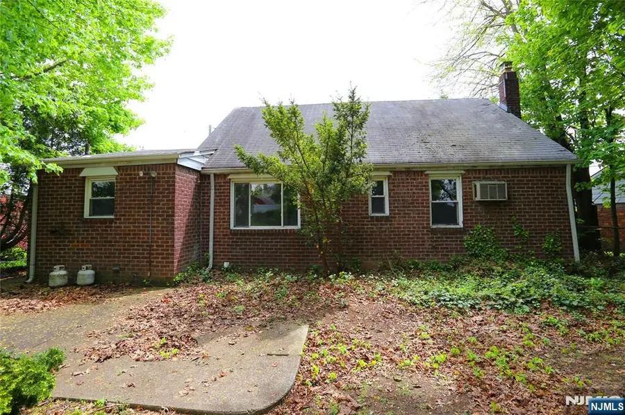 69 Taggart Way, Saddle Brook, NJ 07663 - #2