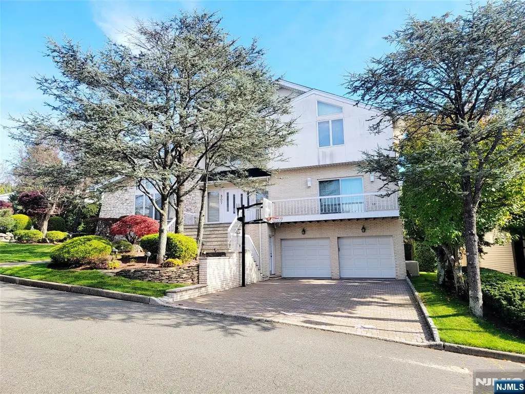 307 Center Street, Englewood Cliffs, NJ 07632 - #1