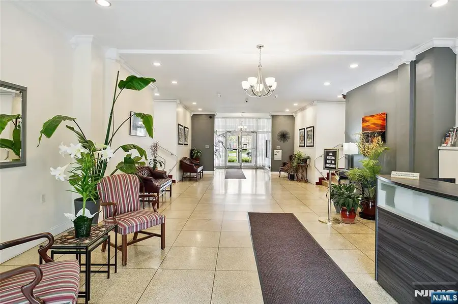 926 Bloomfield 1K, Glen Ridge, NJ 07028 - #2