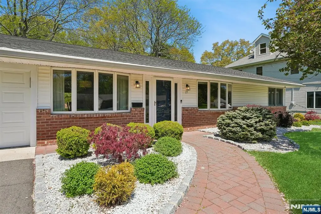 17 Tyndall Road, Kendall Park, NJ 08824 - #1